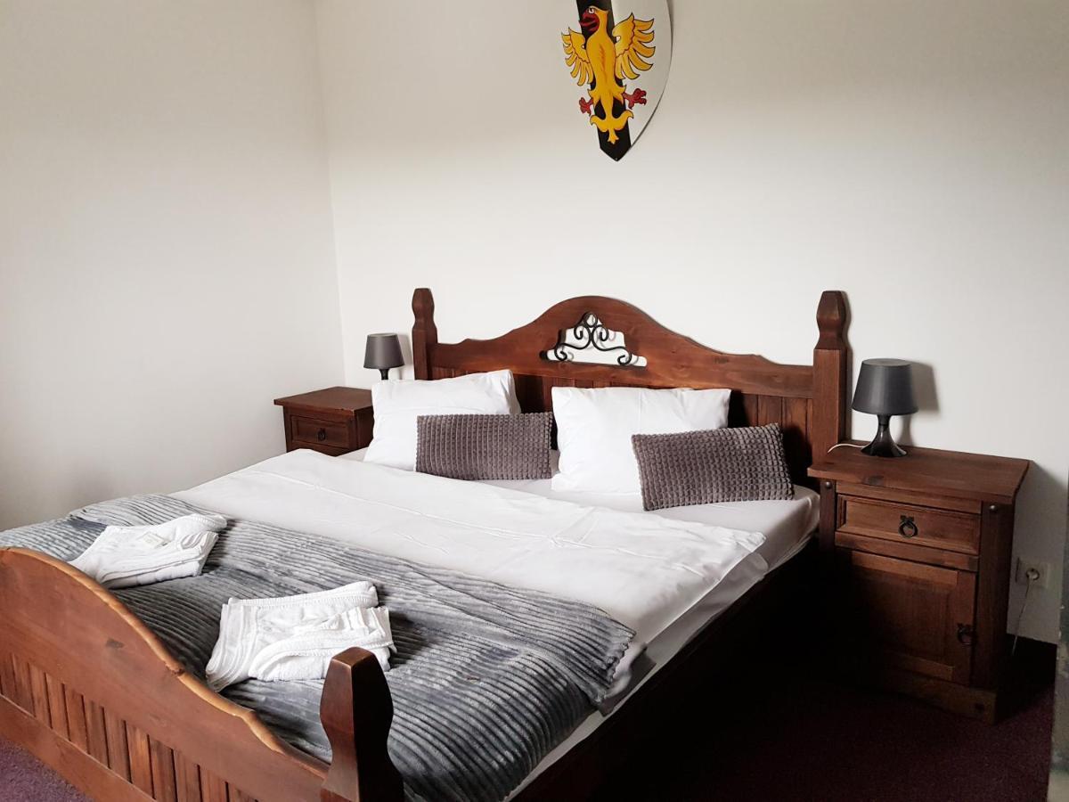 Hotel Camelot Tisá Εξωτερικό φωτογραφία