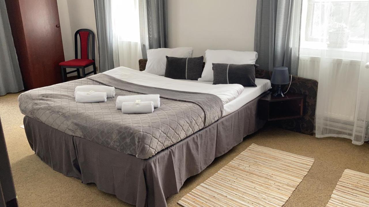 Hotel Camelot Tisá Εξωτερικό φωτογραφία